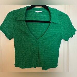 Vestique Boutique Kelly Green Cropped Collared Button Up Shirt Women's Sz Small